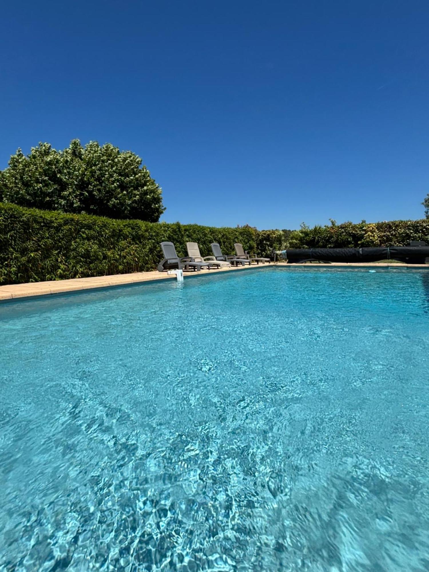 Appart. 4 Pers A 6 Kms De Cassis Avec Acces Piscine ロックフォール・ラ・ベドゥール エクステリア 写真