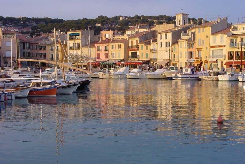 Appart. 4 Pers A 6 Kms De Cassis Avec Acces Piscine ロックフォール・ラ・ベドゥール エクステリア 写真